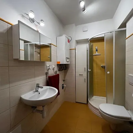 Apartment In The Center With Free Parking *